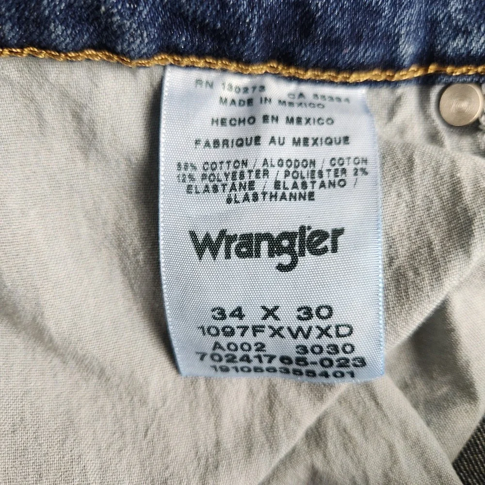 Wrangler Jeans Mens‎ 34x30 Blue Denim Medium Wash Super Stretch Straight Leg